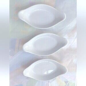 Crate & Barrel Small Oval Plate Portugal Made Set Of 3 White Fruit Pattern New